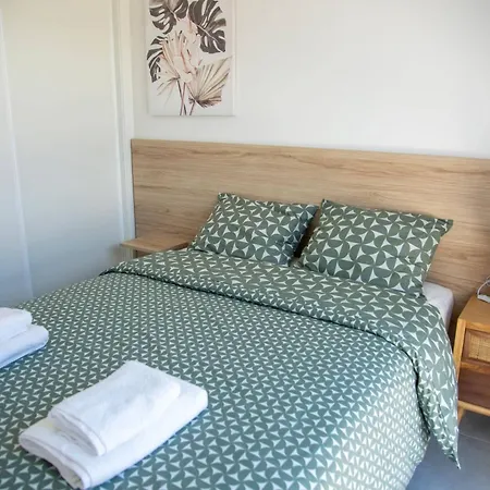Luxurious Retreat In Villamartin, Apartment