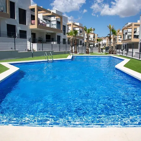 Luxurious Retreat In Villamartin, Apartment *